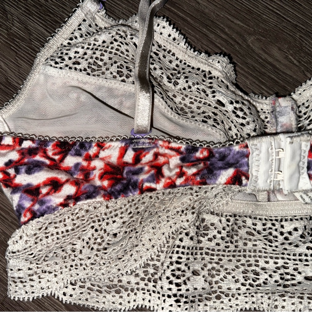 Free People Floral Lace Bralette - Picture 5 of 11